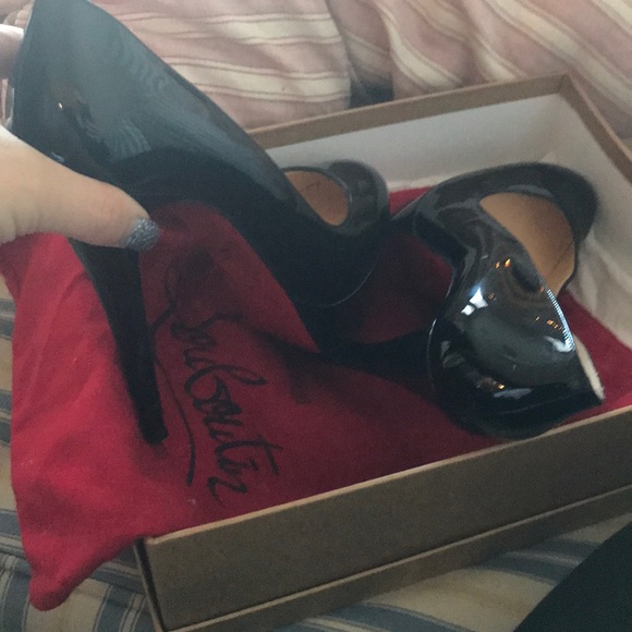 louboutin size 38 in us